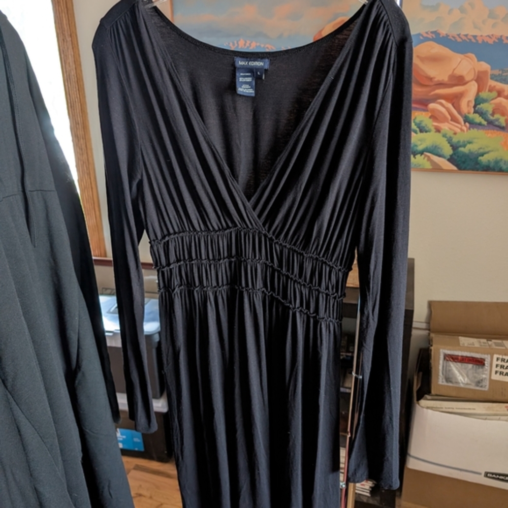 Max Studio Black Long Sleeve Dress